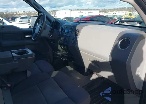 2004 Ford F-150 Xlt из США, поврежденный, VIN 1FTRW14W84KD09655